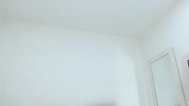 Snapshot of sashacreamy_ chatting on 11.25.25 sashacreamy online show from 11.25.25