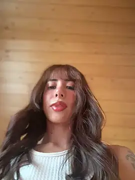 lauravasquez online show from 06.10.26