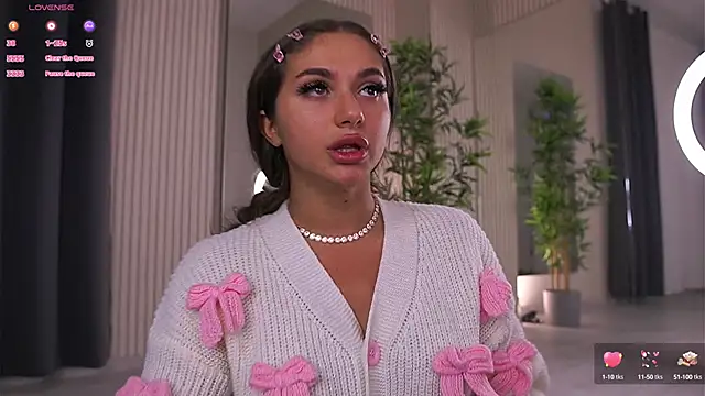 Abbela White online show from 02.10.25