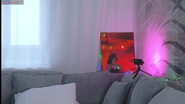 lily  foster online show from 12.24.24