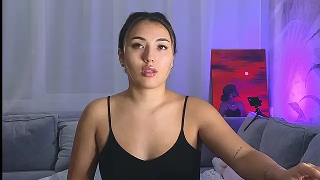 lily  foster online show from 02.17.25