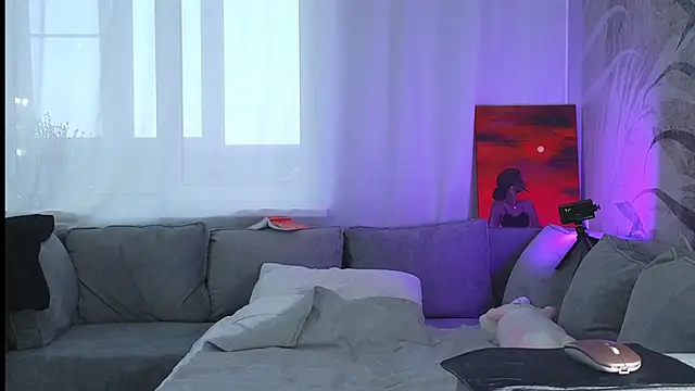 lily  foster online show from 02.22.25