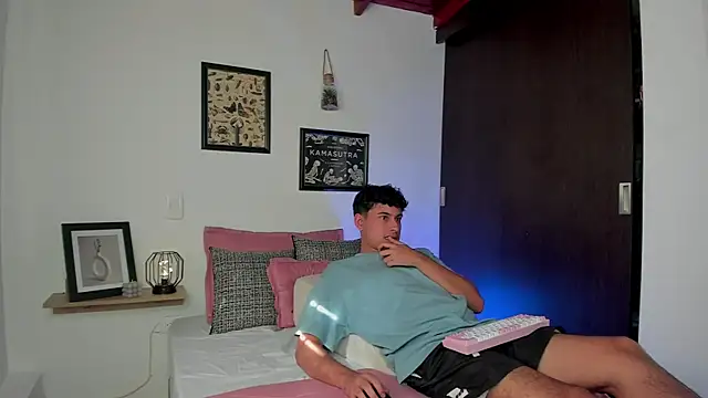 charlottte queen online show from 10.28.25