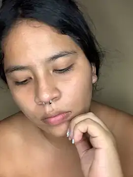 moncerrat luna online show from 12.04.24