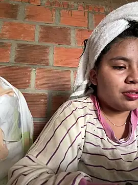 moncerrat luna online show from 03.04.25