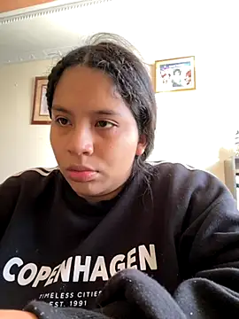 moncerrat luna online show from 10.16.25