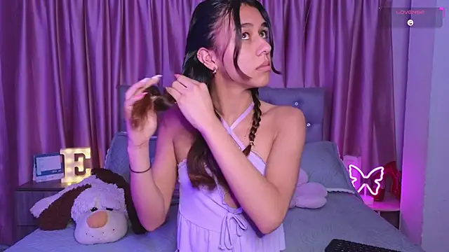 Emiily Scott1 online show from 11.05.25