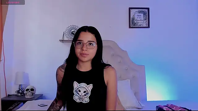 aliice walker  online show from 09.19.25