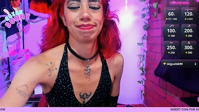 Roxanbunny1 online show from 12.14.24