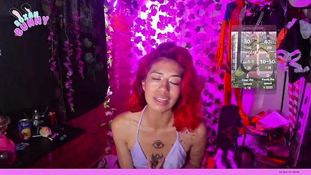 Roxanbunny1 online show from 02.15.25