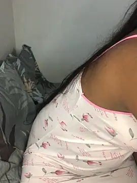 Rose Olivia online show from 01.14.25