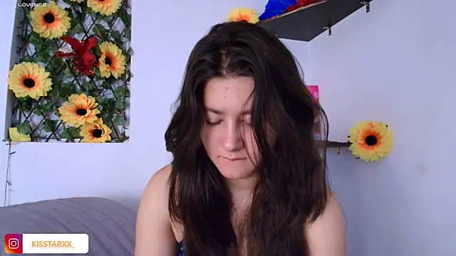 Snapshot of kisstarxxx chatting on 02.21.26 kisstarxxx online show from 02.21.26