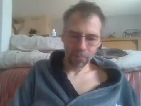 ptitcanard60600 online show from 12.15.24