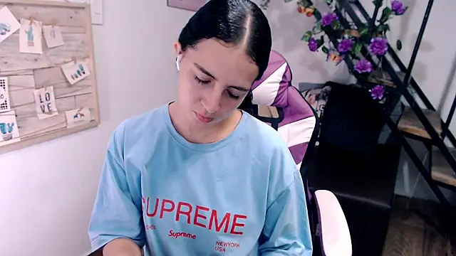 samantha baby  online show from 04.10.26