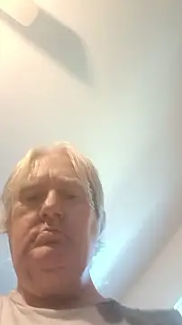 Snapshot of graham1980 chatting on 11.13.25 graham1980 online show from 11.13.25