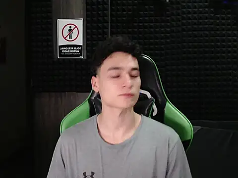 Curly Angel24 online show from 12.20.25