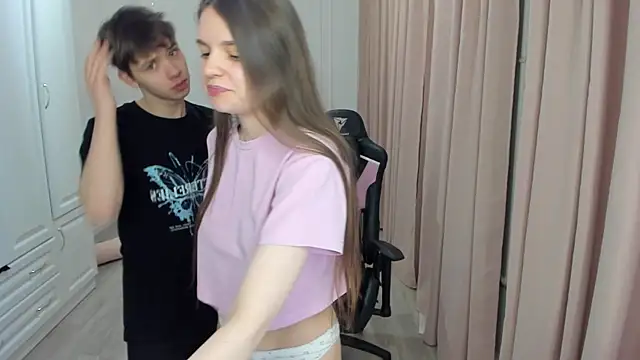 Snapshot of lil_cassie chatting on 02.24.25 lil cassie online show from 02.24.25