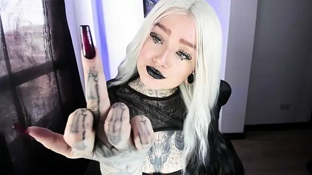 Snapshot of Anaii_Gomez chatting on 11.05.25 Anaii Gomez online show from 11.05.25