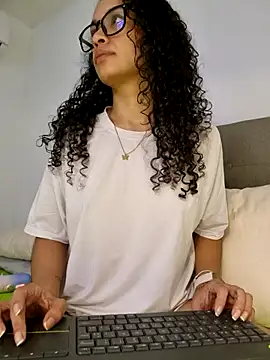 Snapshot of angela__98 chatting on 03.02.26 angela 98 online show from 03.02.26