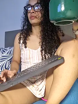 Snapshot of angela__98 chatting on 04.04.26 angela 98 online show from 04.04.26