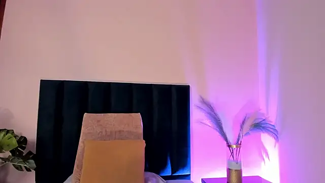 NoraDasilva online show from 11.14.25