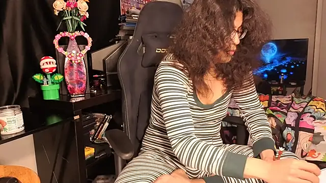 ShinyCherub online show from 02.18.25