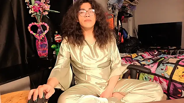 ShinyCherub online show from 03.06.25