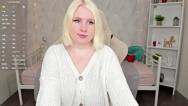 art lovee online show from 01.23.25