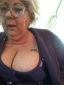 Merilulla online show from 02.16.25