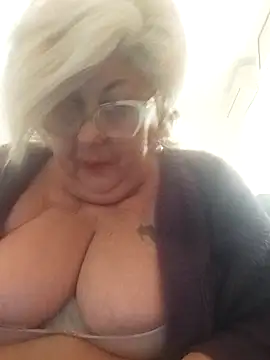 Merilulla online show from 02.19.25