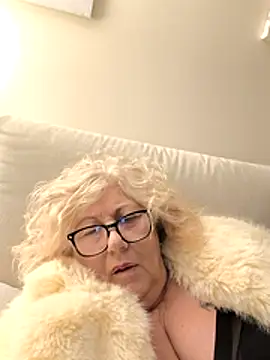 Merilulla online show from 11.14.25