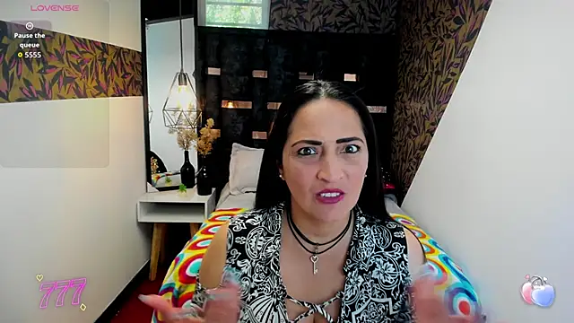 Snapshot of KatteMilf chatting on 05.20.26 KatteMilf online show from 05.20.26