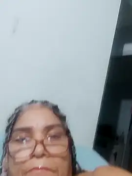 Delicy1 online show from 02.13.25