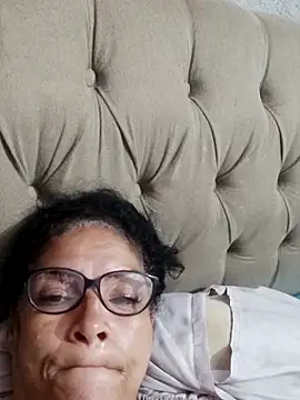 Delicy1 online show from 10.15.25