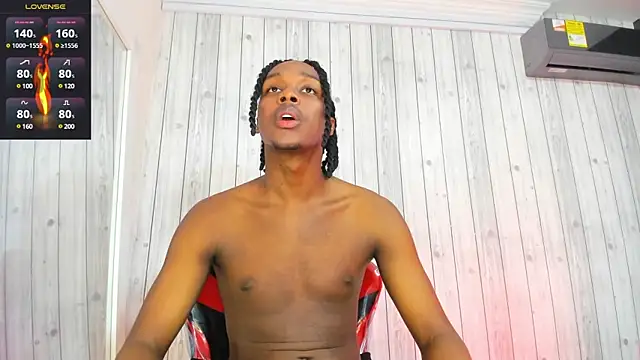 Snapshot of DominicSccott chatting on 02.14.25 DominicSccott online show from 02.14.25