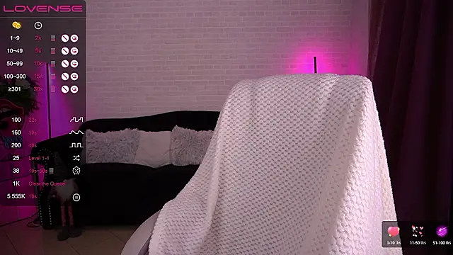 Daenerys Daenn online show from 12.03.24