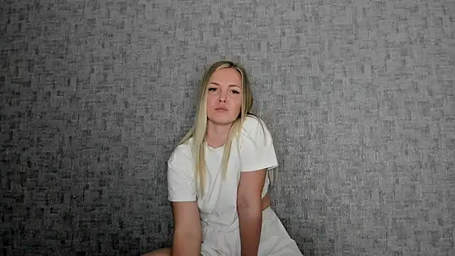 iam Venus online show from 02.17.26