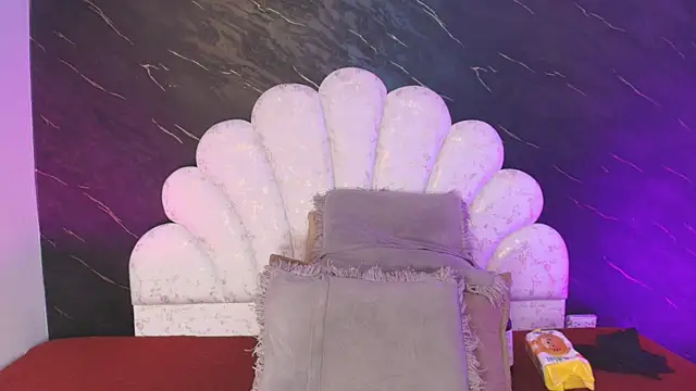  MiaBrown  online show from 04.08.26