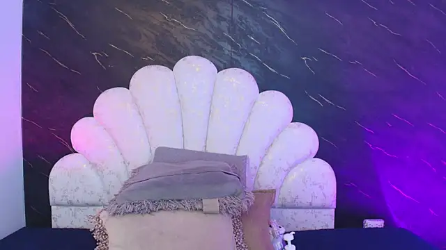  MiaBrown  online show from 06.12.26