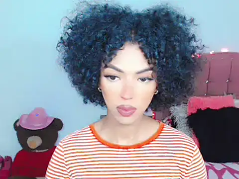 Tanedra collings online show from 02.22.25