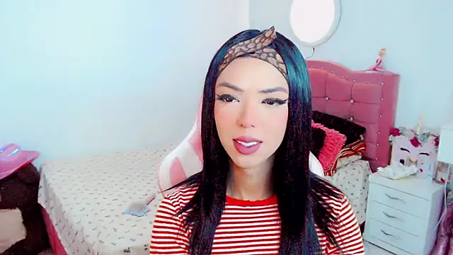 Tanedra collings online show from 10.09.25