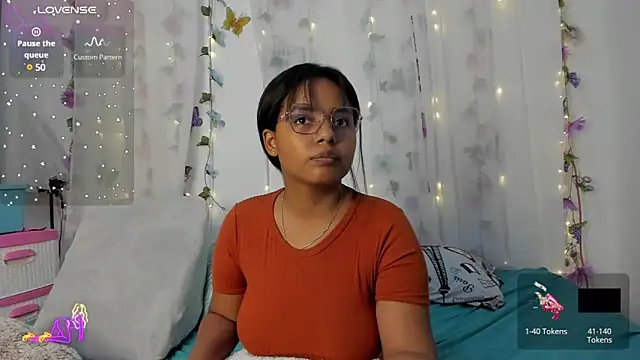 Snapshot of Aleja_DANS chatting on 12.31.24 Aleja DANS online show from 12.31.24