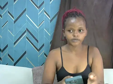 Snapshot of Lusty_vybez chatting on 03.18.25 Lusty vybez online show from 03.18.25