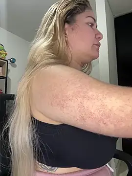 Snapshot of Celestedubois chatting on 06.16.26 Celestedubois online show from 06.16.26