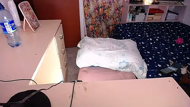 Snapshot of yselahot chatting on 03.06.25 yselahot online show from 03.06.25