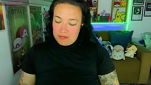 Snapshot of IamZaylu chatting on 09.13.25 IamZaylu online show from 09.13.25