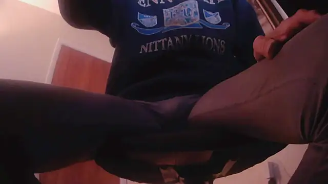 hottottrot691 online show from 11.26.25