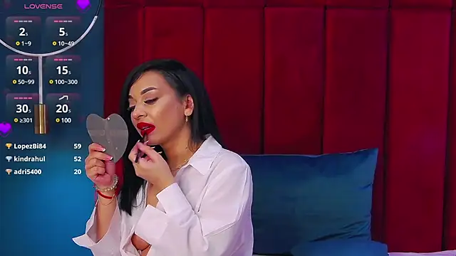 MadyLuxxx online show from 03.08.25