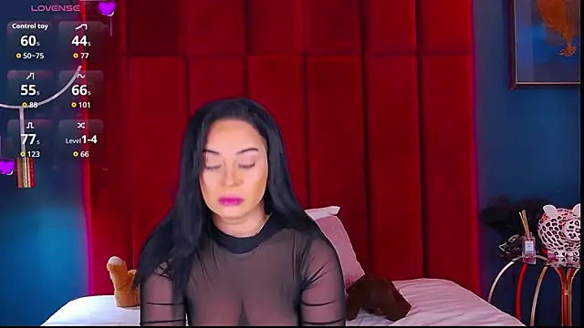 MadyLuxxx online show from 11.20.25