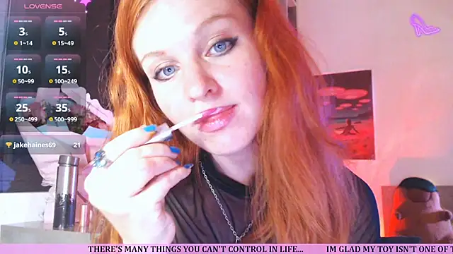 Snapshot of Cassie_Wild chatting on 04.19.26 Cassie Wild online show from 04.19.26